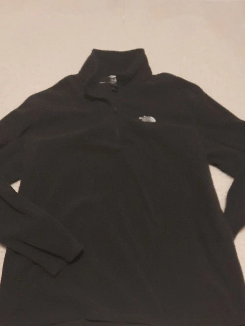 The North Face Men's Black Half-Zip Fleece Pullover 332